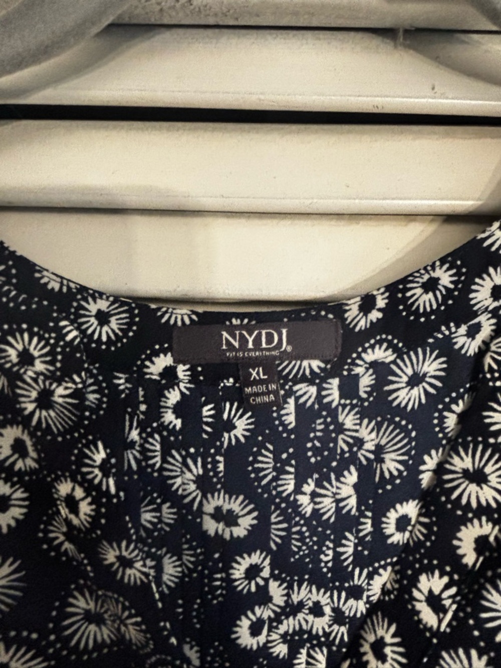NYDJ Navy and White Sleeveless Floral Print Camisole - Picture 2 of 4